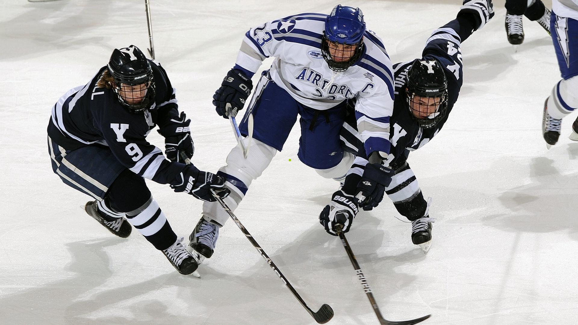 德科深情评价，C罗谦逊品格闪耀足坛，与梅西演绎别样天才篇章